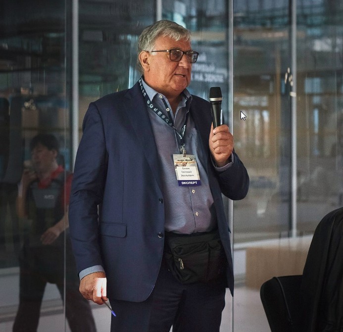 Доктор Блюм - основоположник Соматодинамики, открывающей принципиально иные возможности и доступ к механизмам самозаживления, самообновления, самовосстановления и самоомоложения.